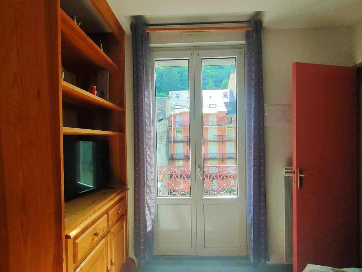 Appartement Centre-Ville 4/6 Pers, 3E Etage, Cuisine Equipee, Parking Gratuit, Linge En Supplement - Fr-1-234-228 Cauterets Exteriör bild