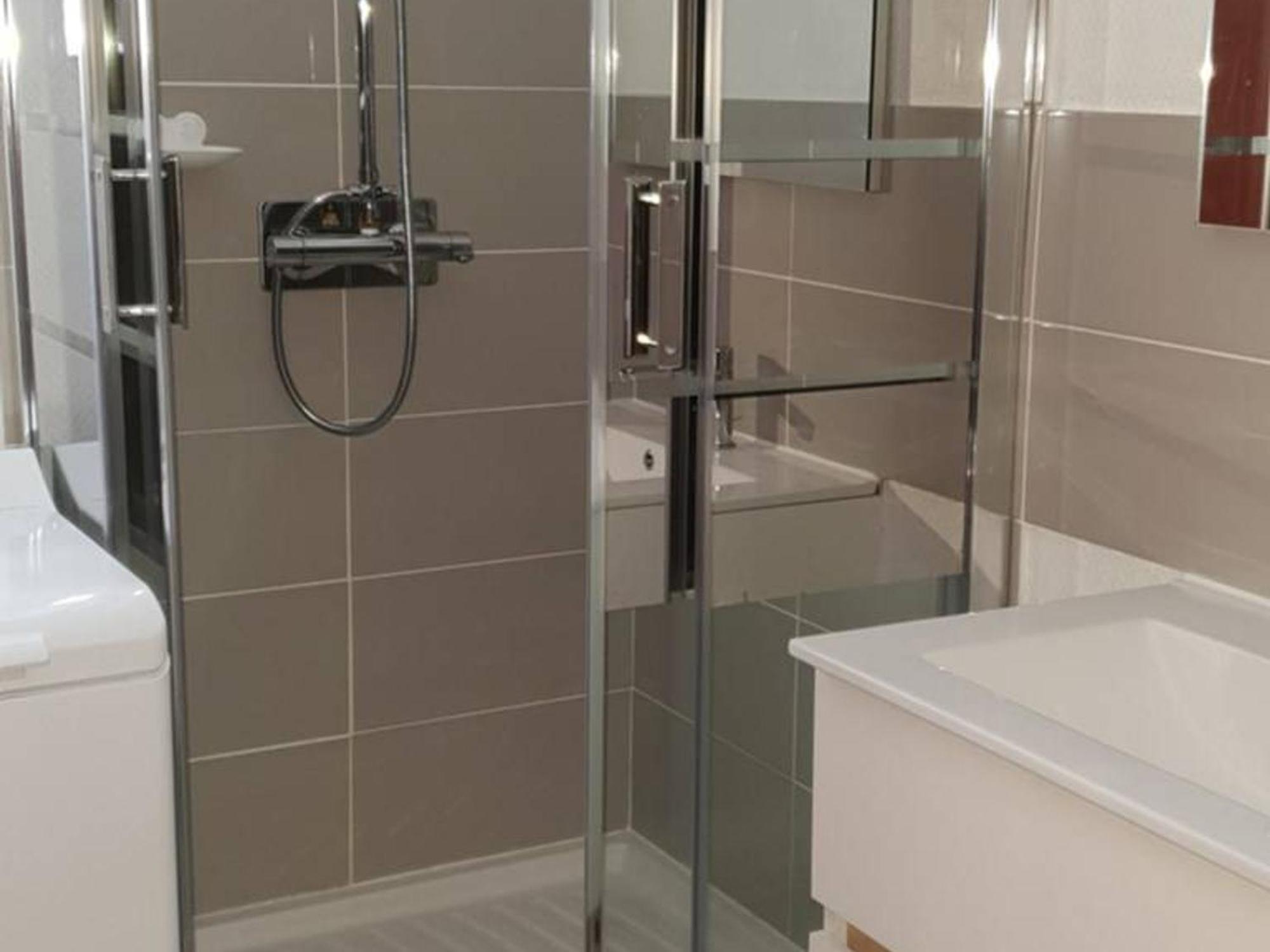 Appartement Centre-Ville 4/6 Pers, 3E Etage, Cuisine Equipee, Parking Gratuit, Linge En Supplement - Fr-1-234-228 Cauterets Exteriör bild